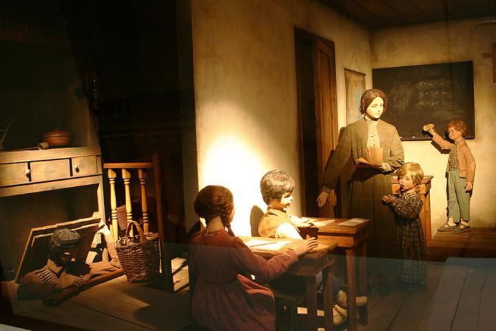 diorama.jpg